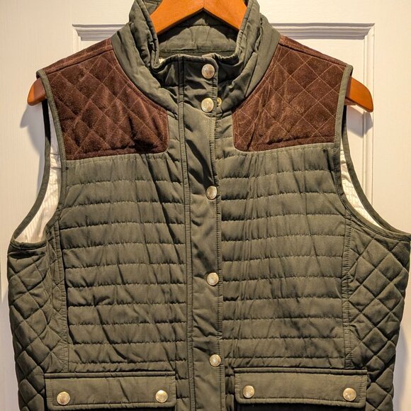 Vintage Vibe: Vineyard Vines Quilted Olive Green Hunting Vest w/ Suede Trim - Picture 2 of 6